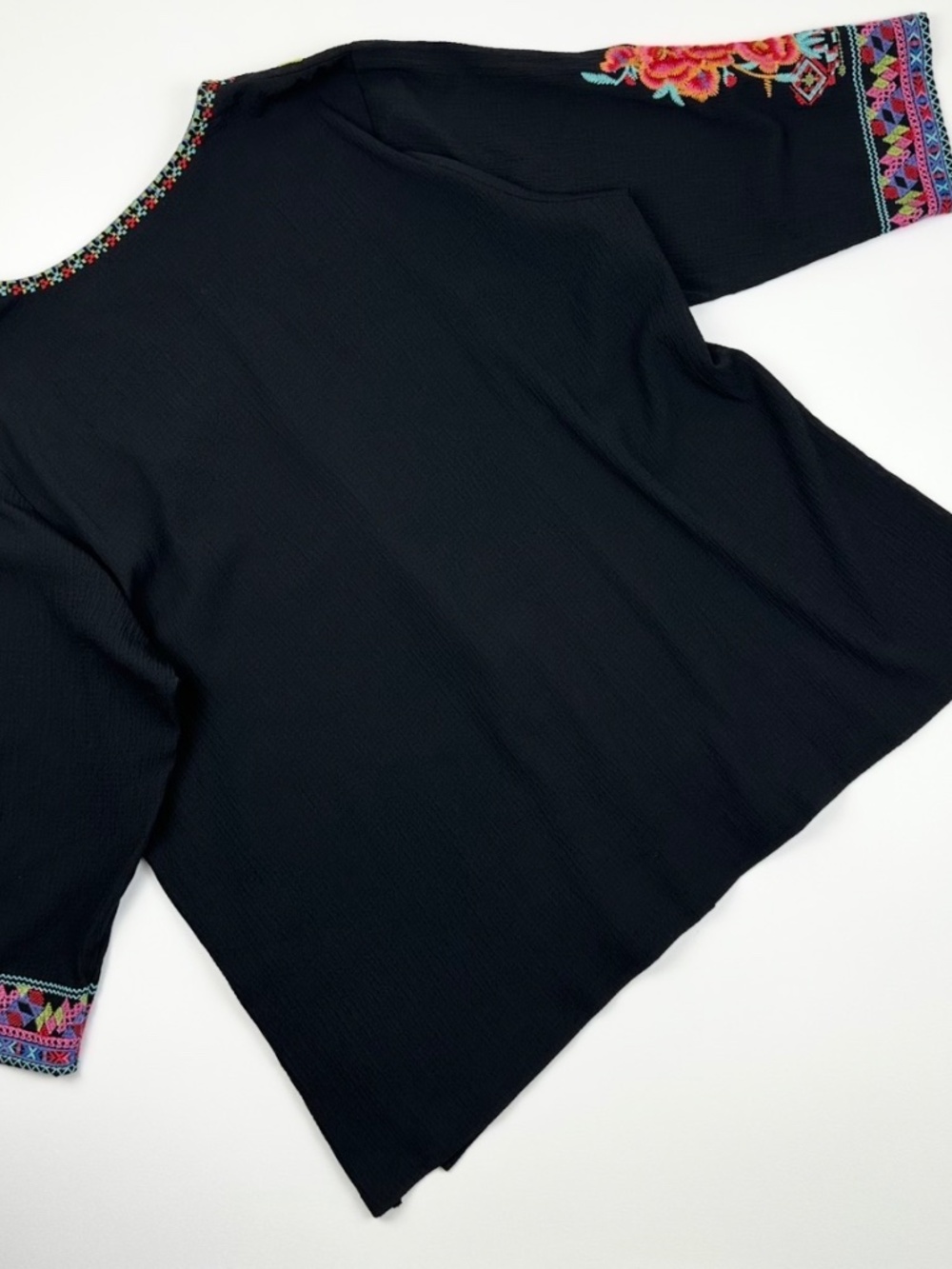 CALESSA BLACK MULTI COLOR EMBROIDERED BLOUSE - Picture 5 of 7